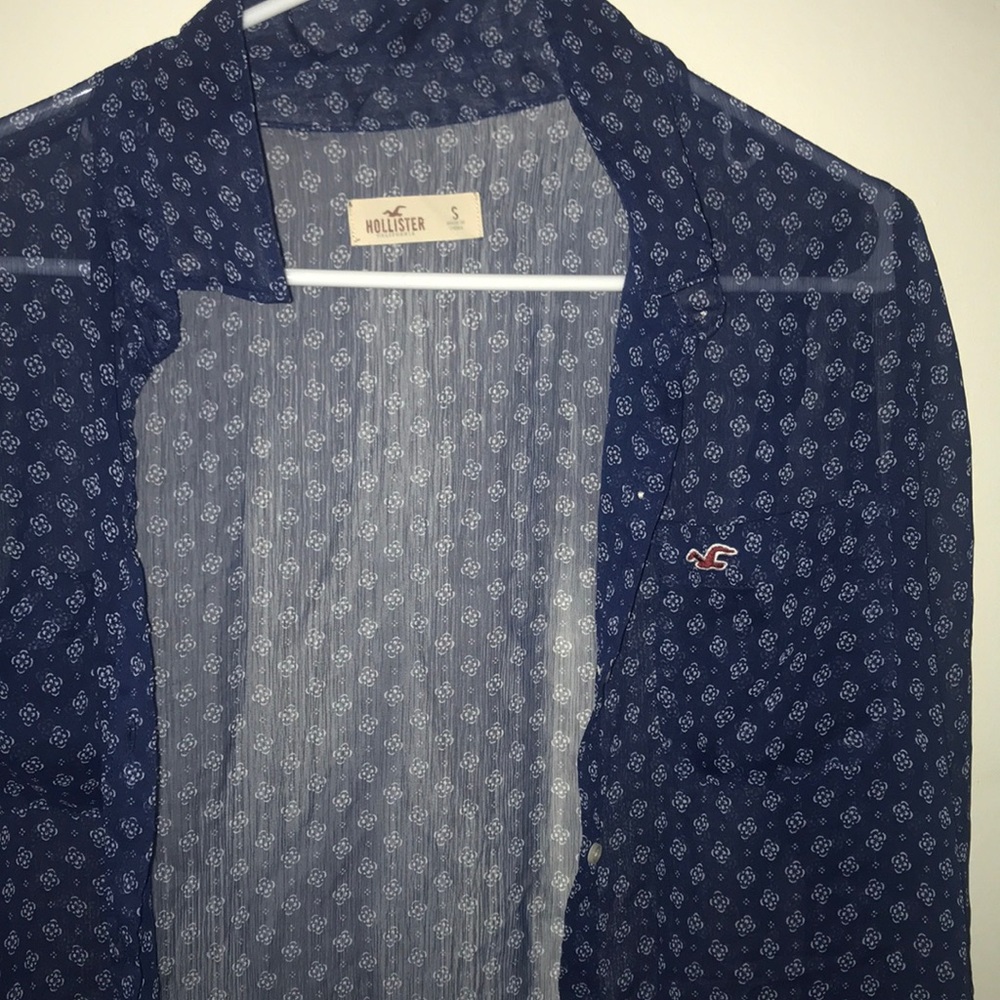 Sheer holister floral button up